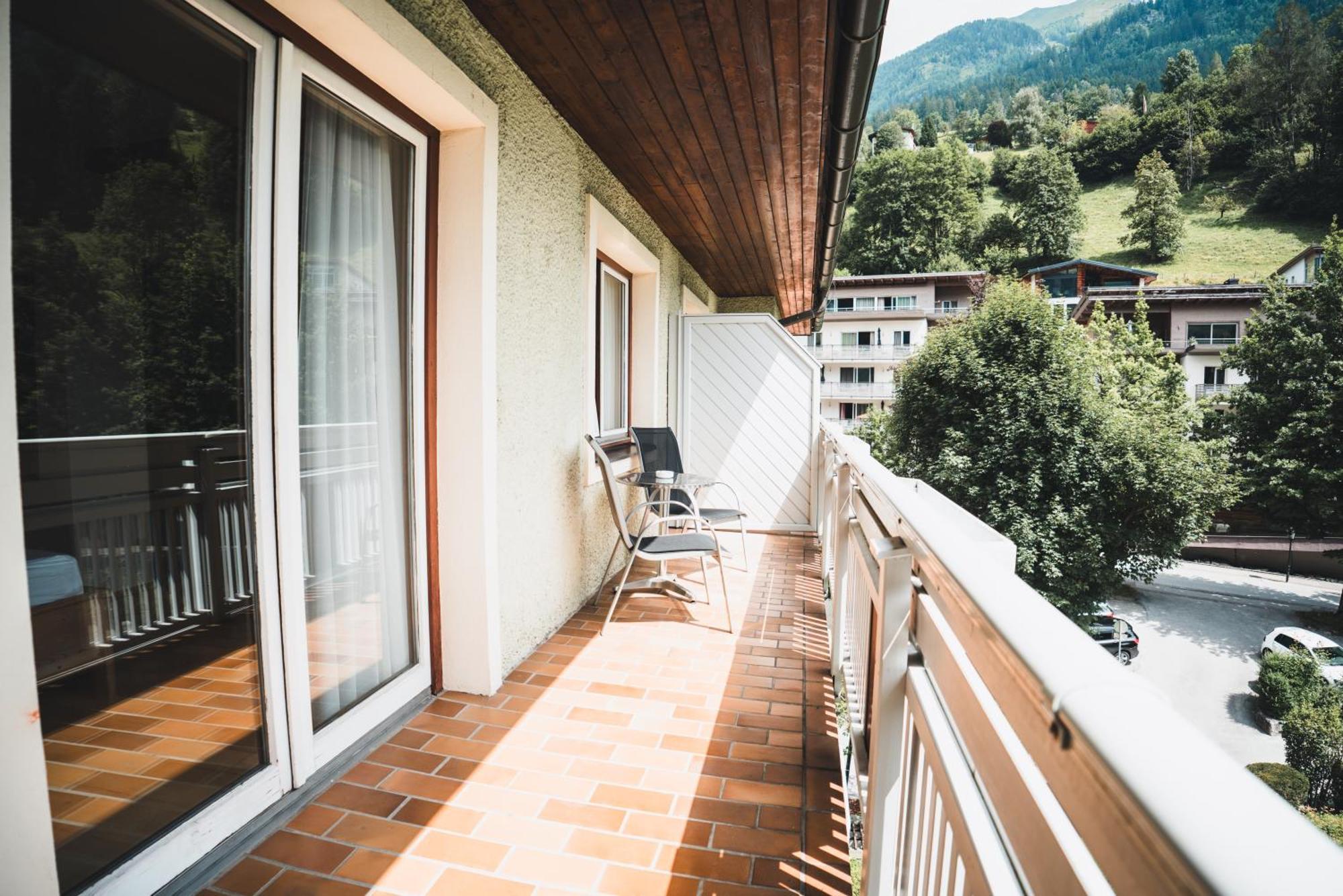 Hotel Rauscher - Das Naturteichparadies Bad Hofgastein Exterior foto